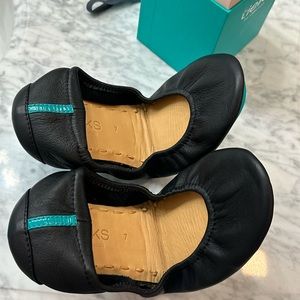 Black Tieks size 7